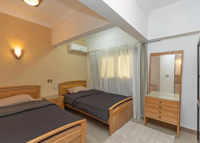 3br Front On Redsea Шале *